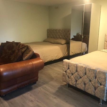 Treetops Flat4 Hall Green B28 Birmingham Eksteriør billede